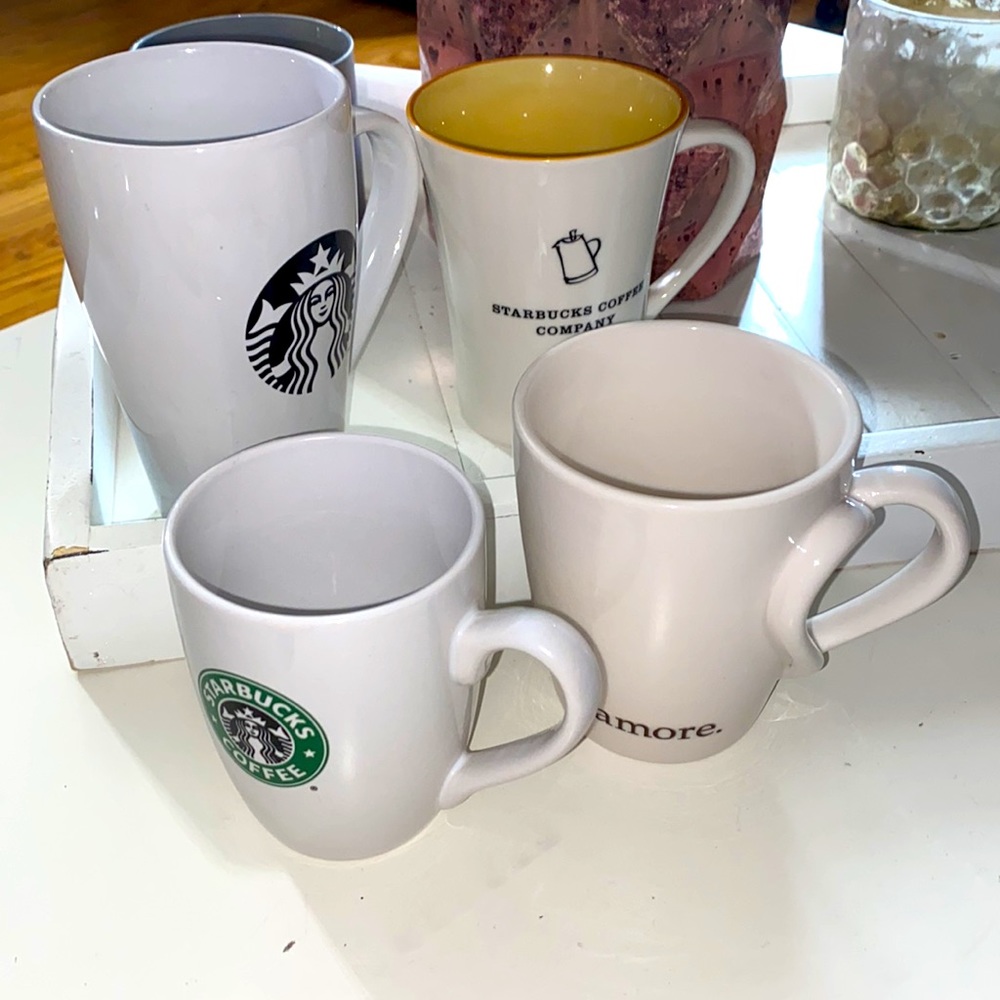 Starbucks coffee mugs (4)